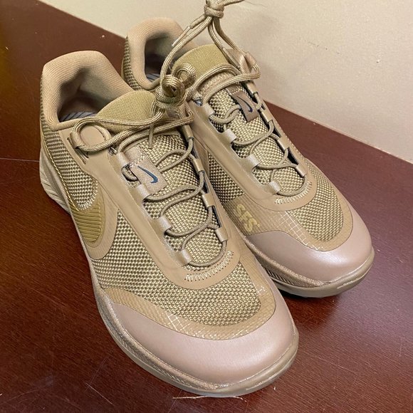 Nike Mens Coyote React SFB Carbon Low CZ7399 900 Sneaker Shoes Size US 10.5 - Picture 2 of 5